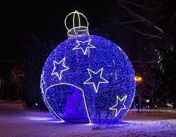 Новогодний декор в Таганроге
